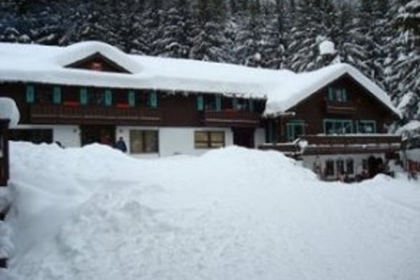 CRYSTAL MOUNTAIN HOTELS (Enumclaw)